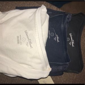 Universal thread short sleeve tees